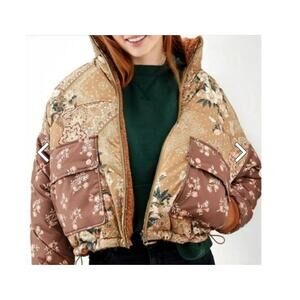 American Eagle Reversible Puffer Jacket Brown Teddy Sherpa Floral